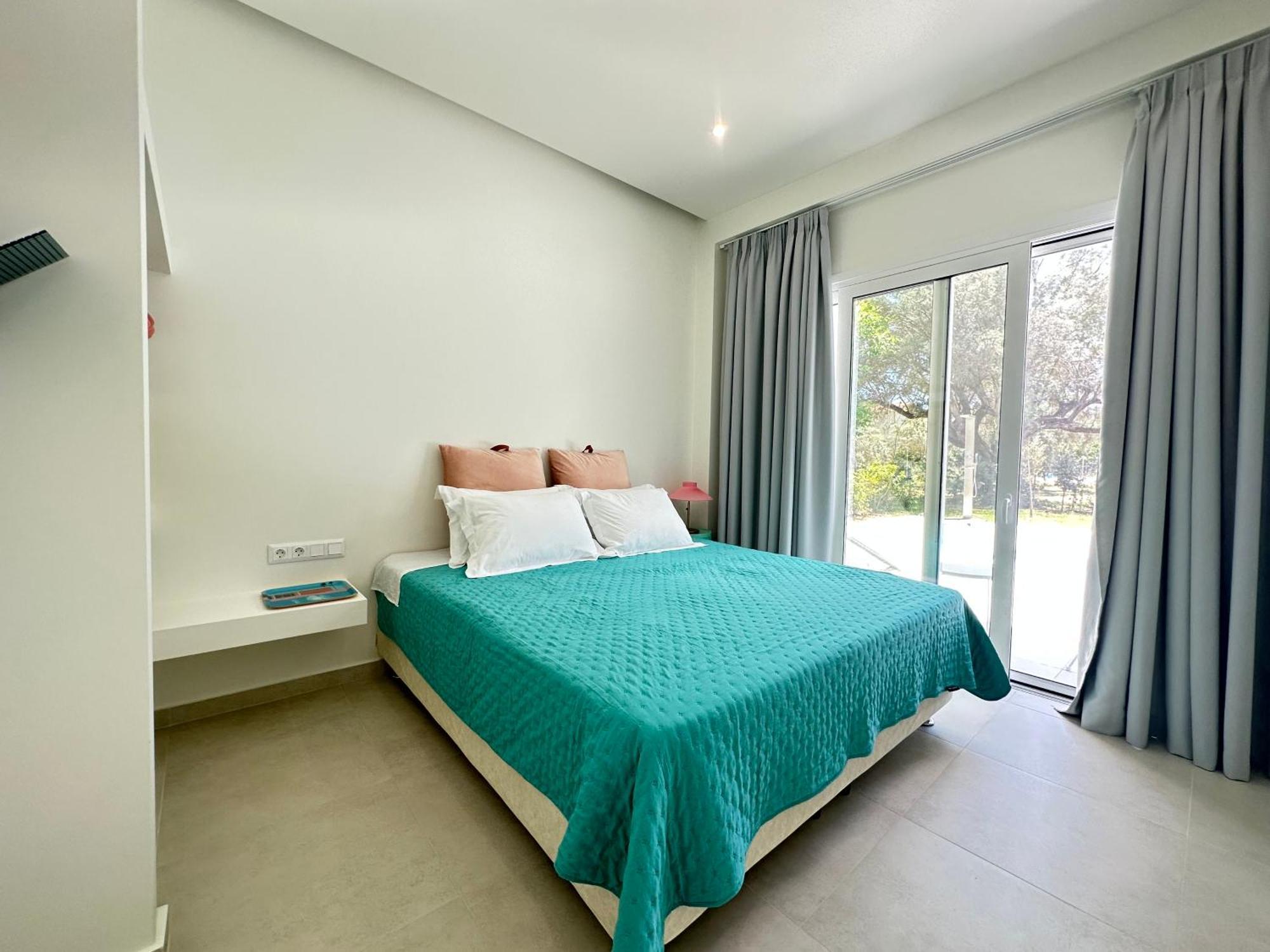 Splash Suites With Private Pools Никиана Экстерьер фото